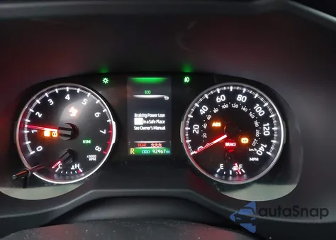 2021 Toyota Rav4 Xle Premium z USA, uszkodzony, nr VIN 2T3A1RFV4MW233843